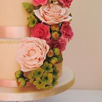 Spring bouquet wedding cake