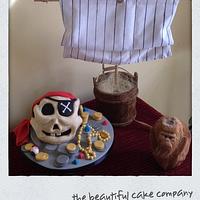 Pirate skull birthday cake