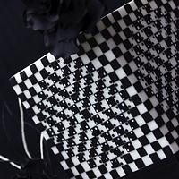 Black and white optical illusion