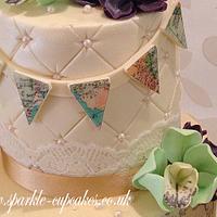 Vintage 'Travel' Inspired Wedding Cake