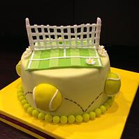 Birthday cake for a tennis player