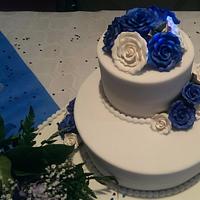 royal blue white and ivory wedding cake