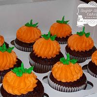 Pumpkin & Candy Corn Cupcakes