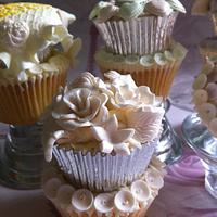 Hearts & Flowers Stacked Cupcakes 