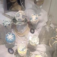 Silver Christmas Cupcake Collection