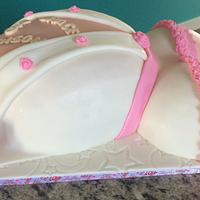 Pregnant Belly Cake 