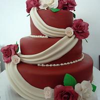 Burgandy & Ivory Wedding Cake