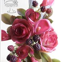 zantedeschia, blackberry and roses wedding cake