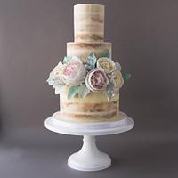 Naked Cake with sugar flowers