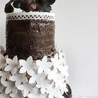  Black and White Mud cake