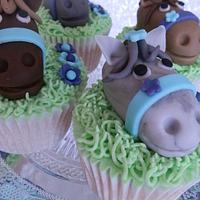 Clip Clop Pony Cupcakes