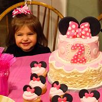 Minnie Mouse cake & cups 