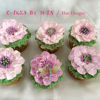 Buttercream flowers  with dargonfly .