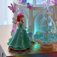 cake fountain with princesses