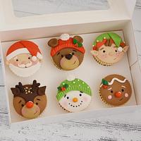 Fondant Christmas Cupcakes