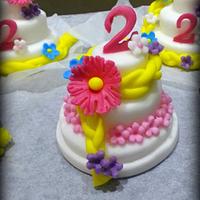 Mini cake Rapunzel party