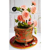 Vintage pot cakewith sugar roses 