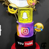 Social média cake