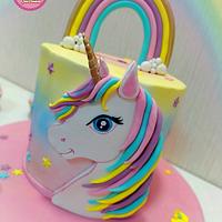 Cute unicorn 🦄 cake by Gele's Cookies