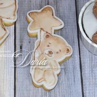 teddy bear cookies and cupcakes