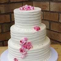 Buttercream and Roses Wedding cake