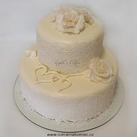 Ivory wedding Cake