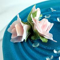 Mousse cake with sugar flowers