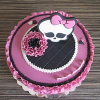 Monster High Ruffle Cake