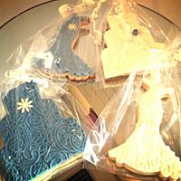 Dusky Blue & Ivory wedding cake