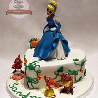 Fondant cake "Cinderella" - Tarta Cenicienta