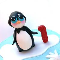 Penguin Smash cake 