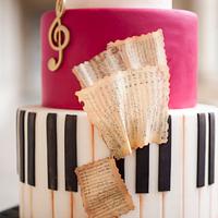 Musical wedding cake