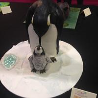 Emperor penguin and baby cake