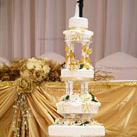 Gold Engagement cake !