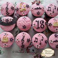 Musical cake & cupcakes