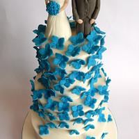 White & Blue Wedding Cake