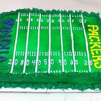 Packer vs Vikings football field cake