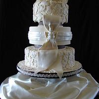 Wedding Cake w/Lace, Bow and Roses