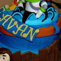 Finding nemo and toy story theme in one cake