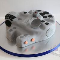 Millennium Falcon cake