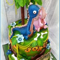 Dino cake after a dino childrens book