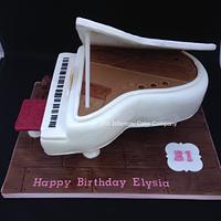 Grand Piano Cake