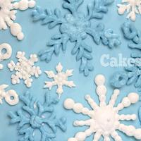 Frozen snowflakes cake