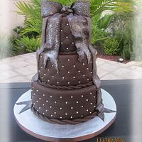 3 tiered quilted chocolate fondant cake
