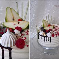 Drip cake with pear