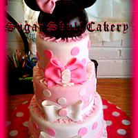 Minnie Mouse themed Cake 