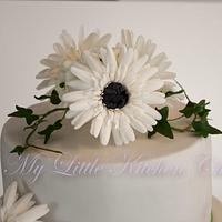 White Gerbera/Daisy Wedding cake