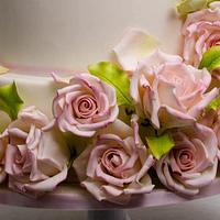wedding cake lily rose