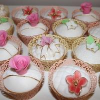 ... birthday cupcakes ...