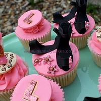 Pretty in Pink Hen Party Cupcakes